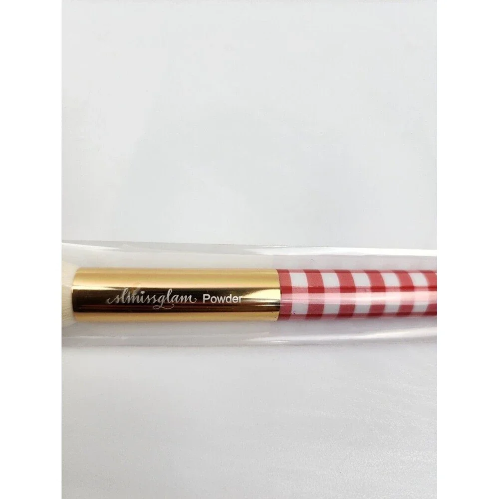 SLMISSGLAM Gingham Face Brush With red gingham handle And crystal embellishment